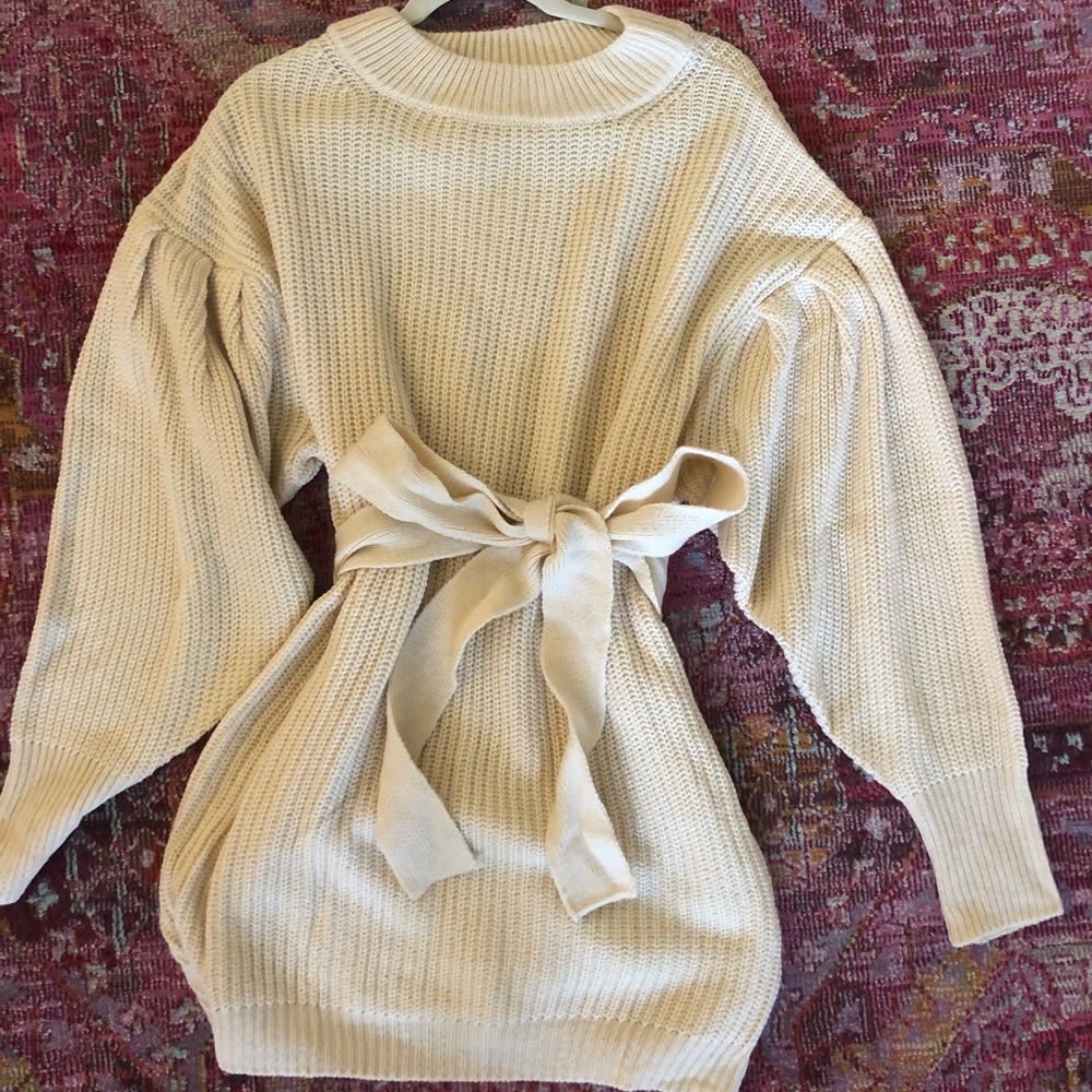 Off-white bell-sleeved Sweater Dress